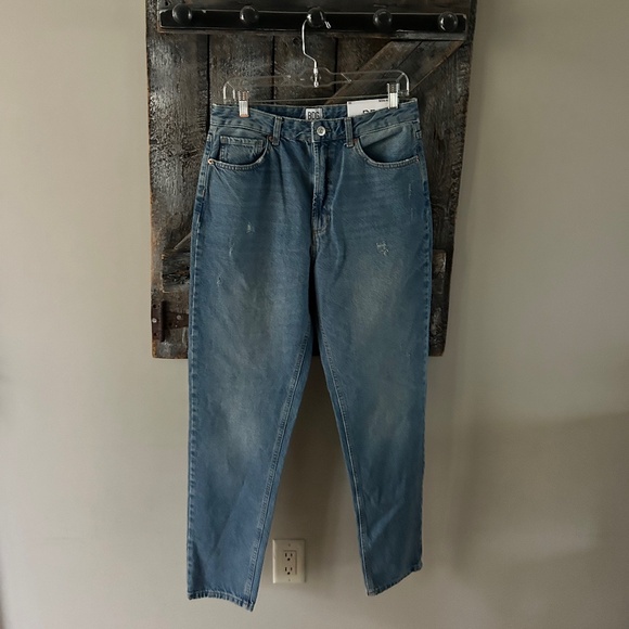 New w/Tags Women's BDG Mom High Rise Stone Wash Jeans - Picture 1 of 3